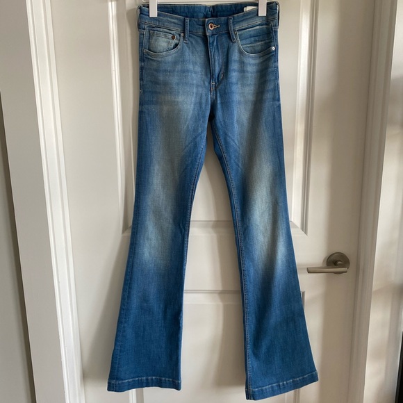 NWOT - & Denim Light Blue Flare Leg Jeans Size 28 - Picture 4 of 8